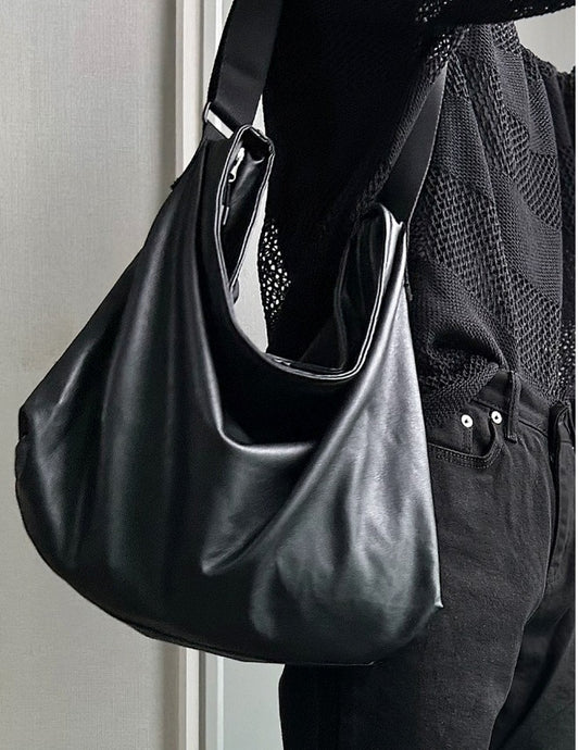 Venta Leather Crossbody Bag