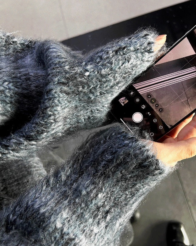 Two-tone brush round knitwear