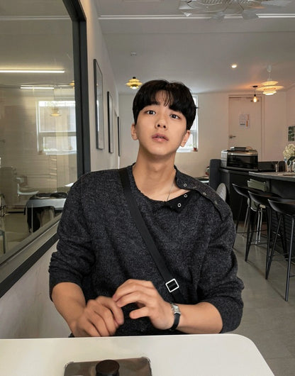 open five button golgi round knit