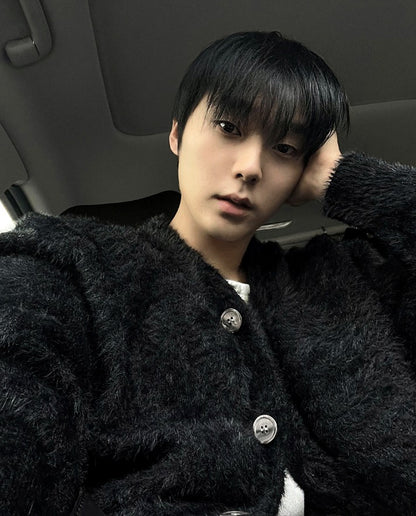 Museum Angora Semi-Over Cardigan