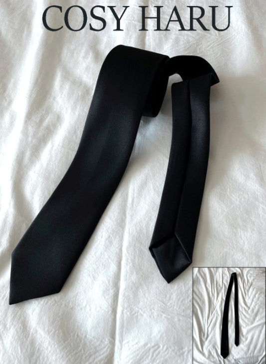 Minimal Deep Black Necktie