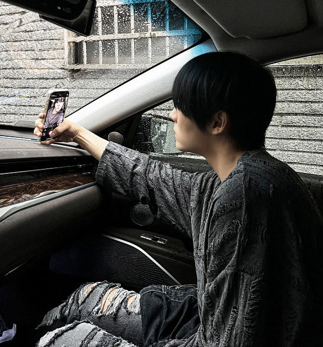 summer grunge over damage knit