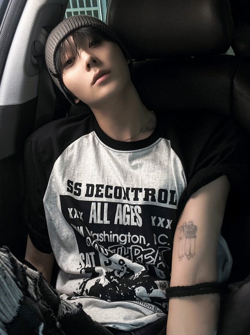 dwell control raglan short-sleeved T-shirt