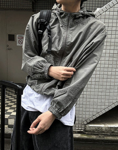 arc-in crop hood windbreaker