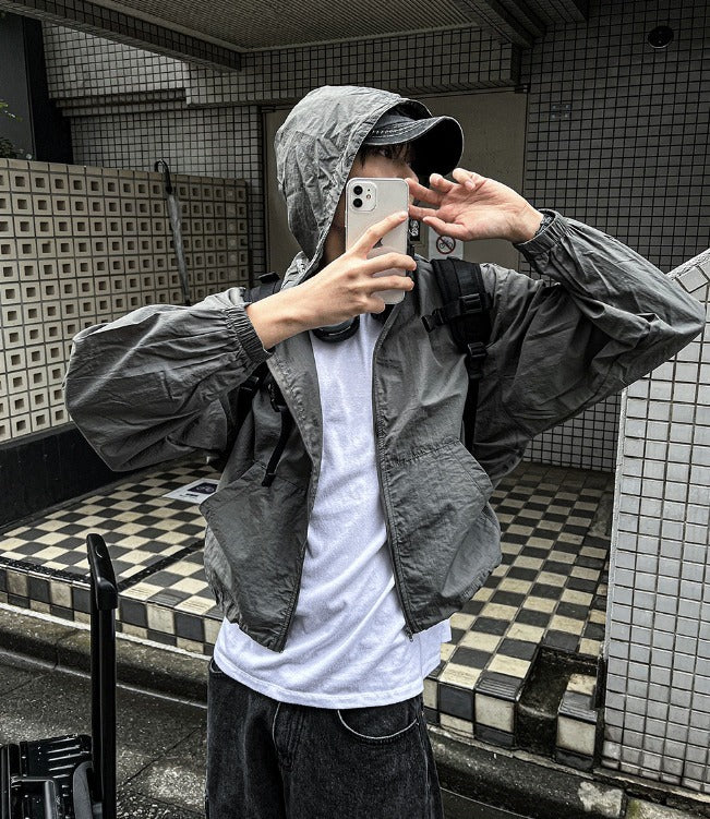 Arc-In-Crop windbreaker