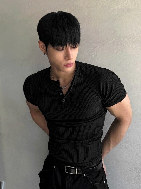 Muscle Fit Henry Neck Short-Sleeved Knitwear