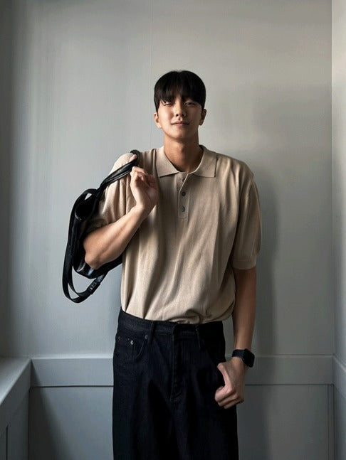 Three-Button Collar Short Sleeve Knit