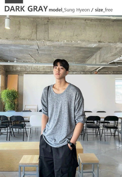 loose peach U-neck Tee