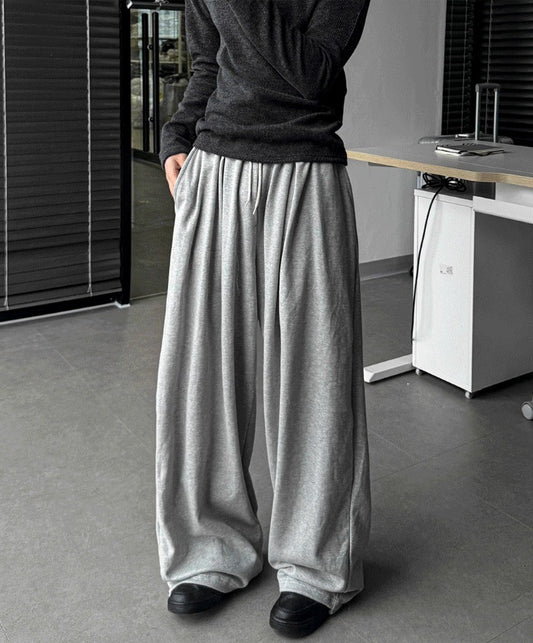 Super Wide 4 Tuck Training Pants