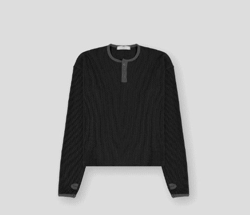 Fingerhole Waffle Henley Neck