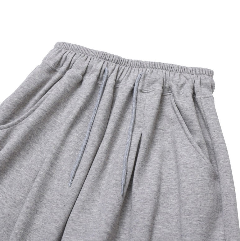 One-Tuck Wide Pants