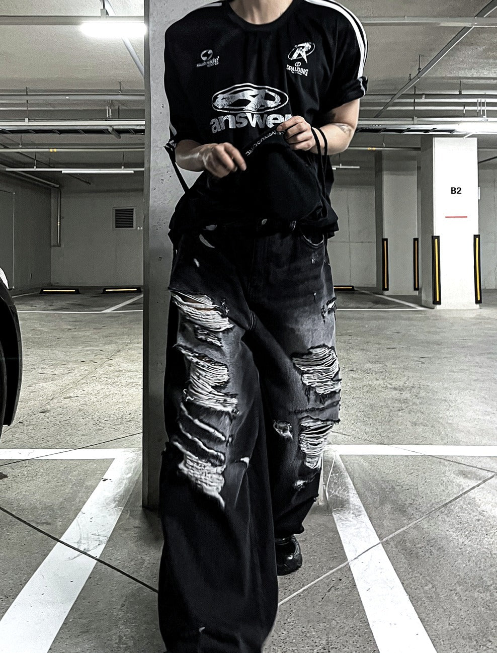 denim destroyed pants